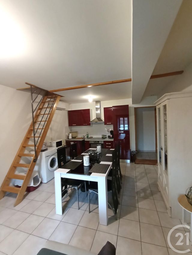 Appartement T2 à louer - 2 pièces - 54.0 m2 - GRAULHET - 81 - MIDI-PYRENEES - Century 21 Sg Immo